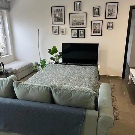 Du Moulin 2 B Proche De Google Et Daiza Parc Апартаменты